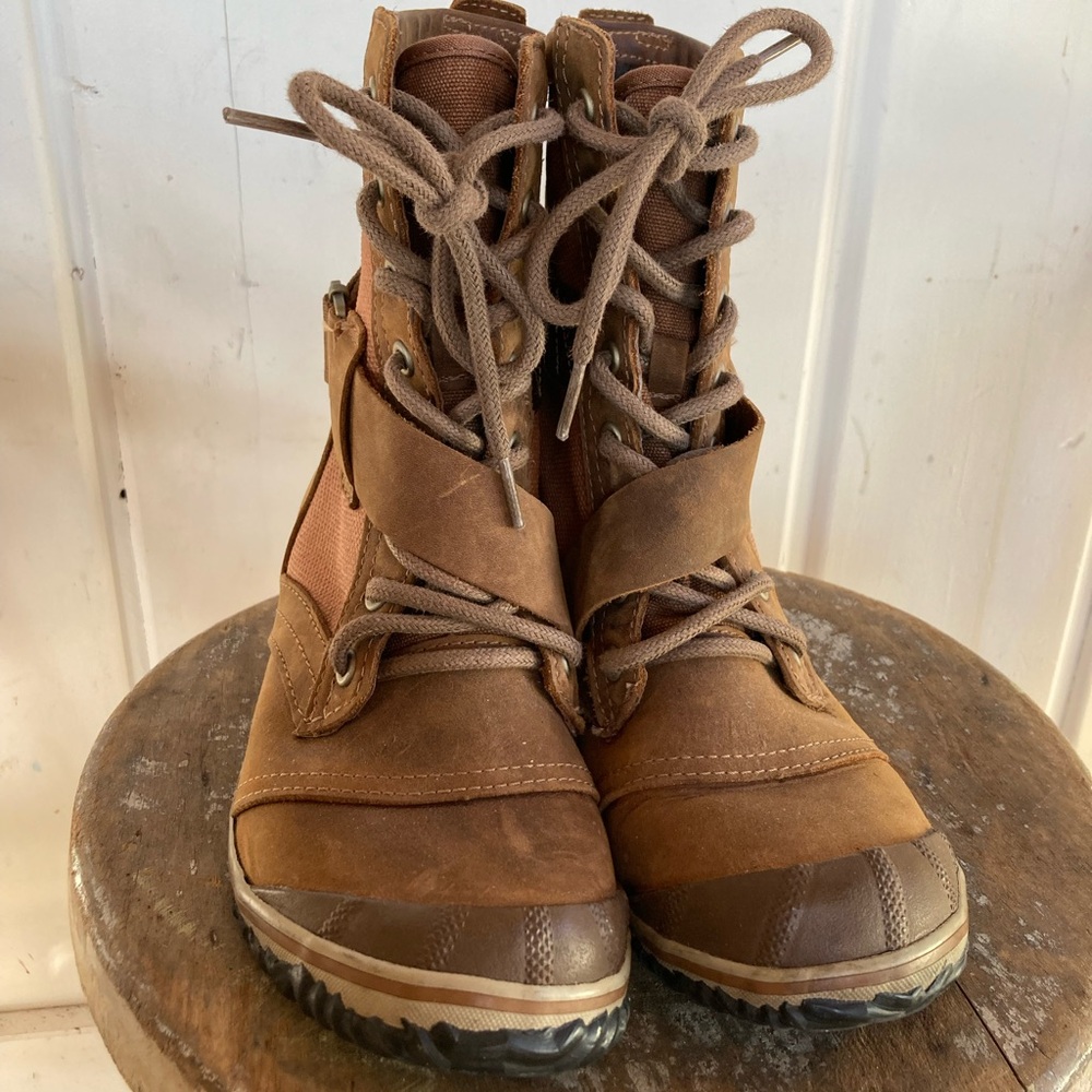 Sorel Slimboot Lace Mid Casual Winter Boots Womens Size 7 EUR 38 Brown Leather